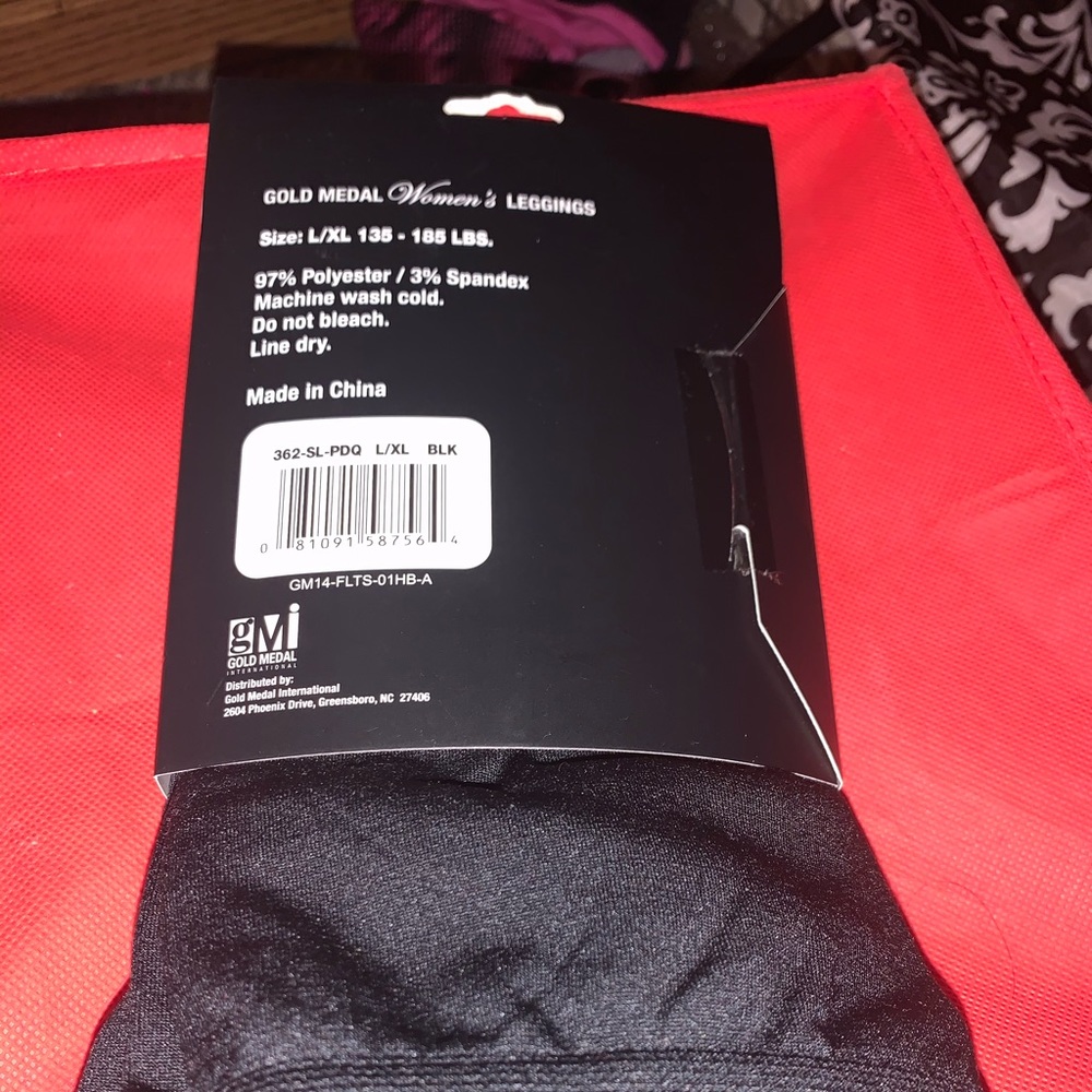 Black leggings